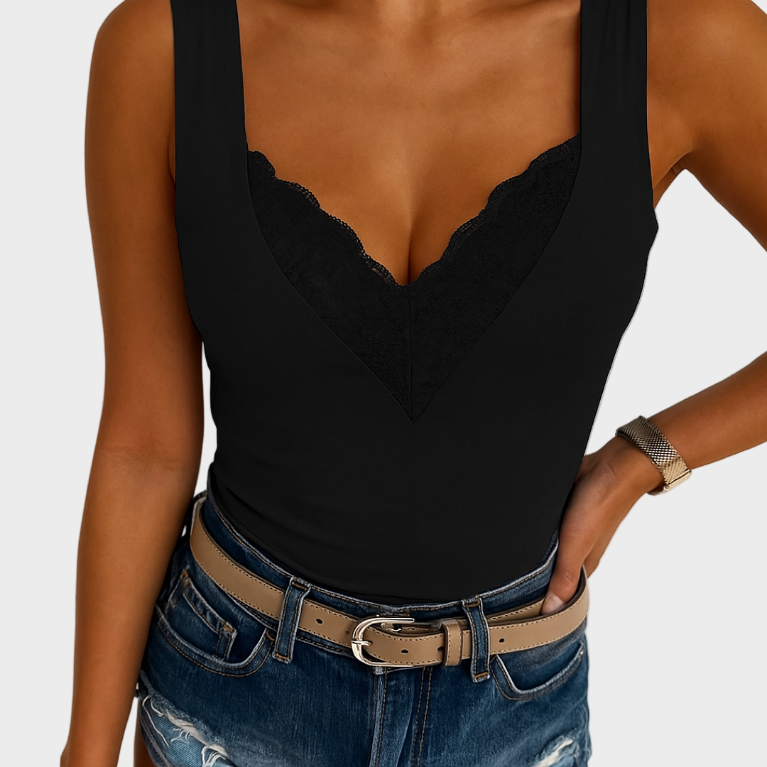 Ivana – Elegantna Čipkasta Bluza