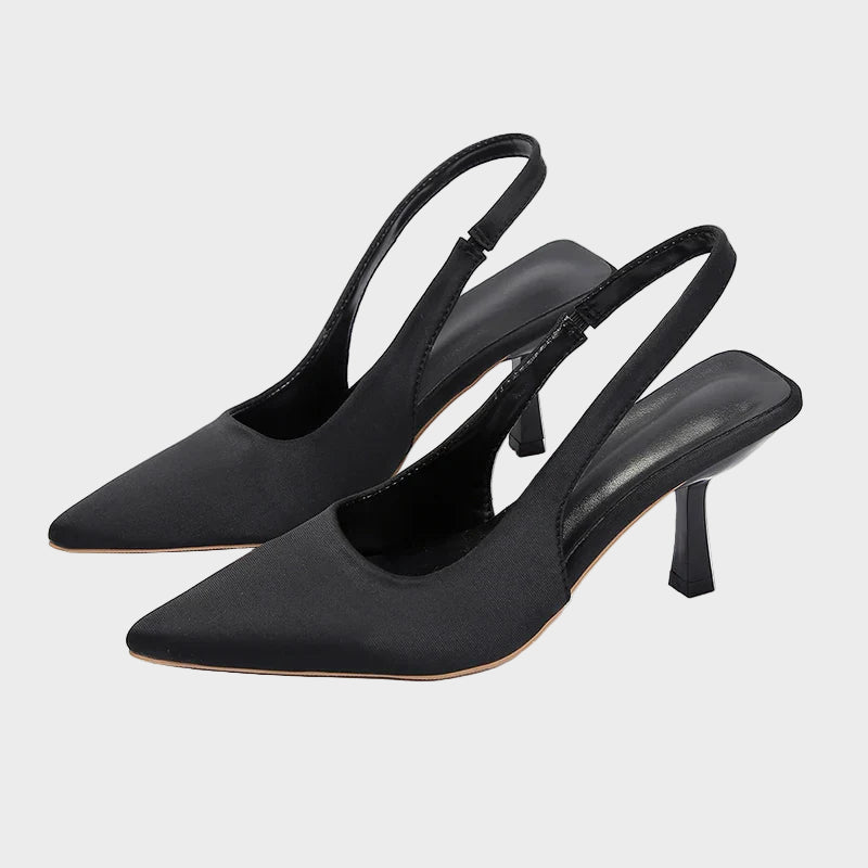 Ljiljana – Crne Satenske Štikle