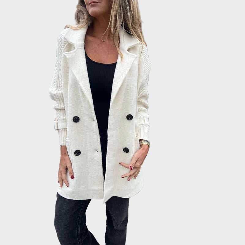 Tena – Elegantna Pletena Jakna